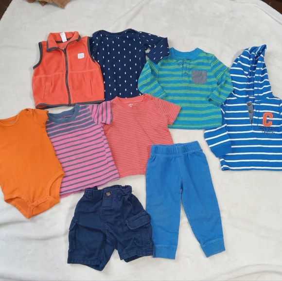 Carter's 18M Bundle - Picture 1 of 8